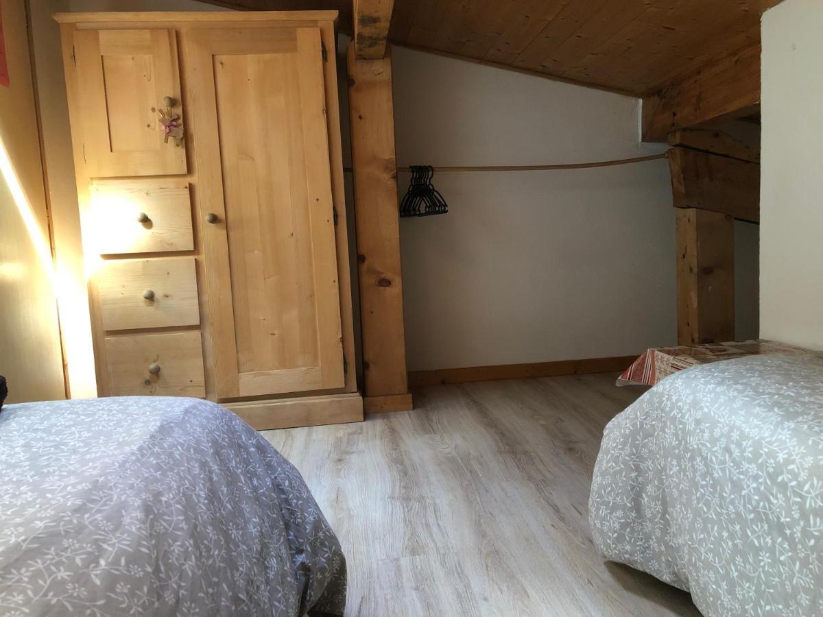Central Hostel Châtel Exteriér fotografie