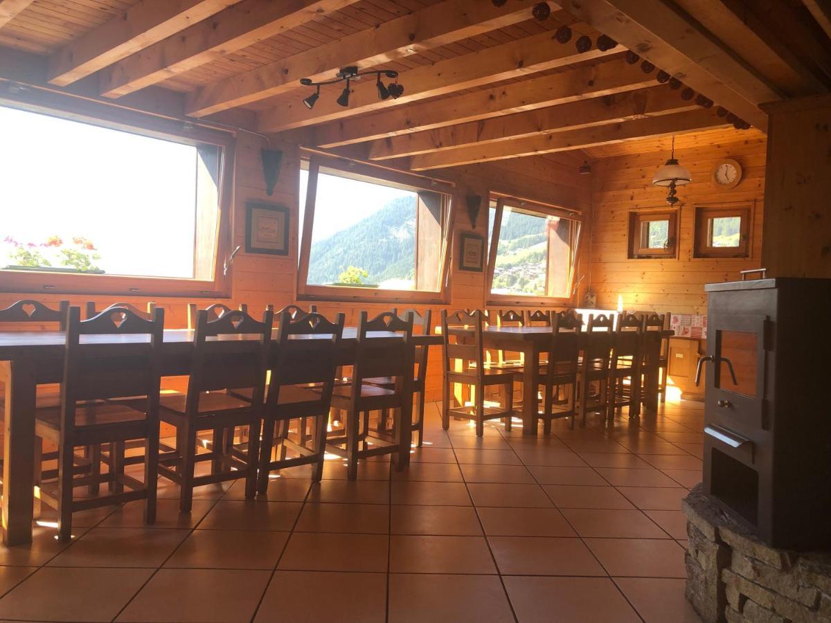Central Hostel Châtel Exteriér fotografie
