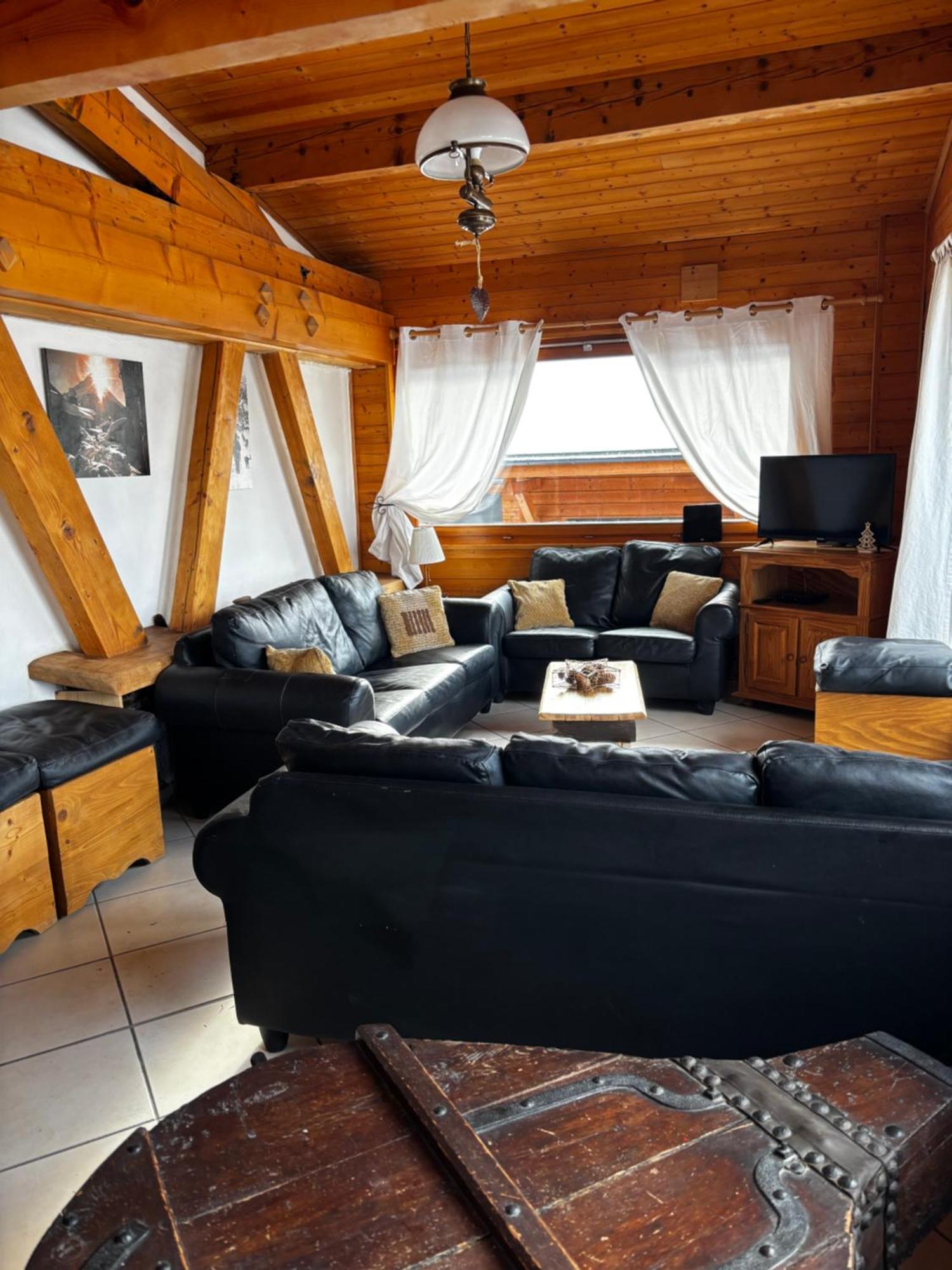 Central Hostel Châtel Exteriér fotografie