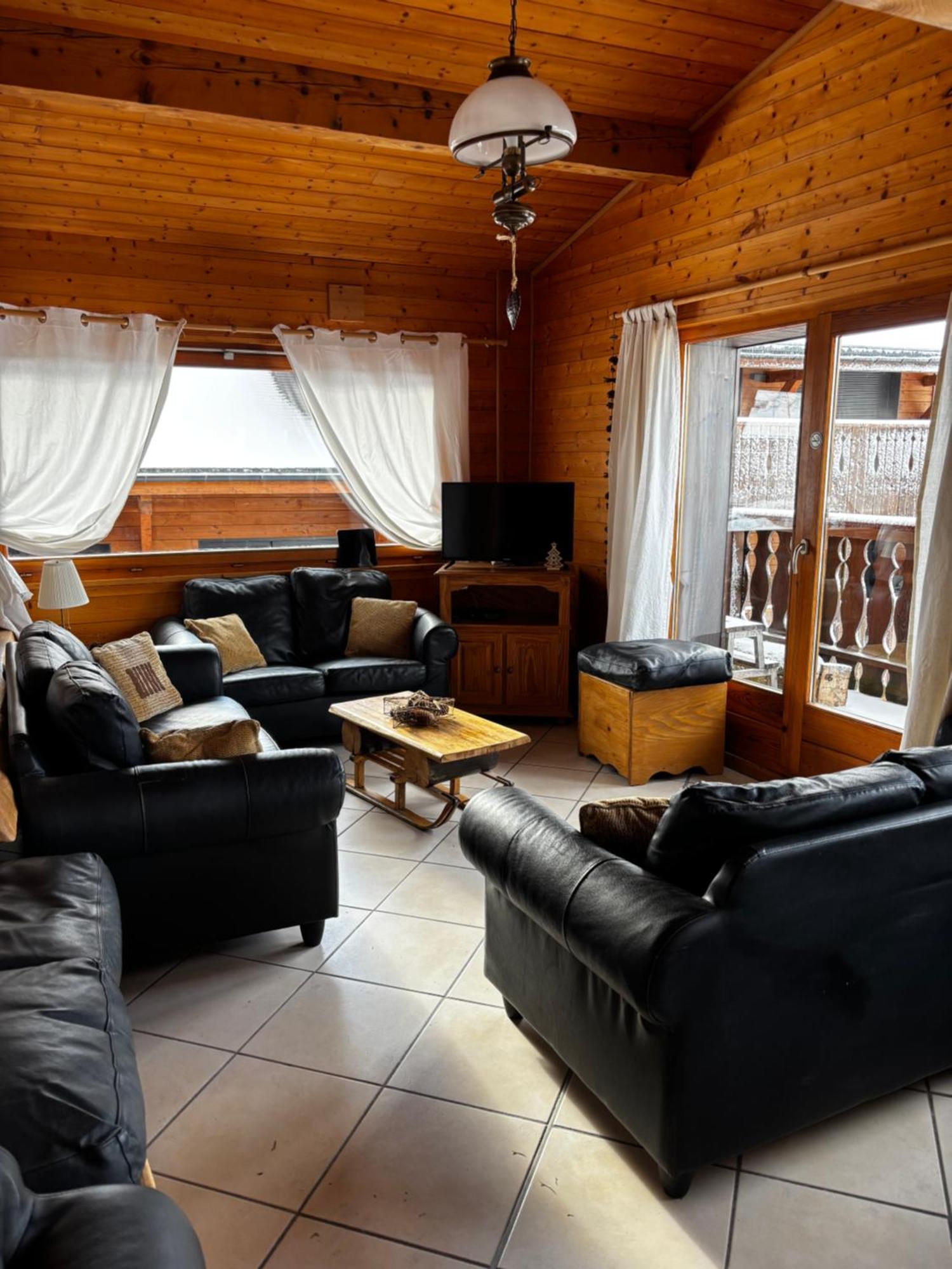 Central Hostel Châtel Exteriér fotografie