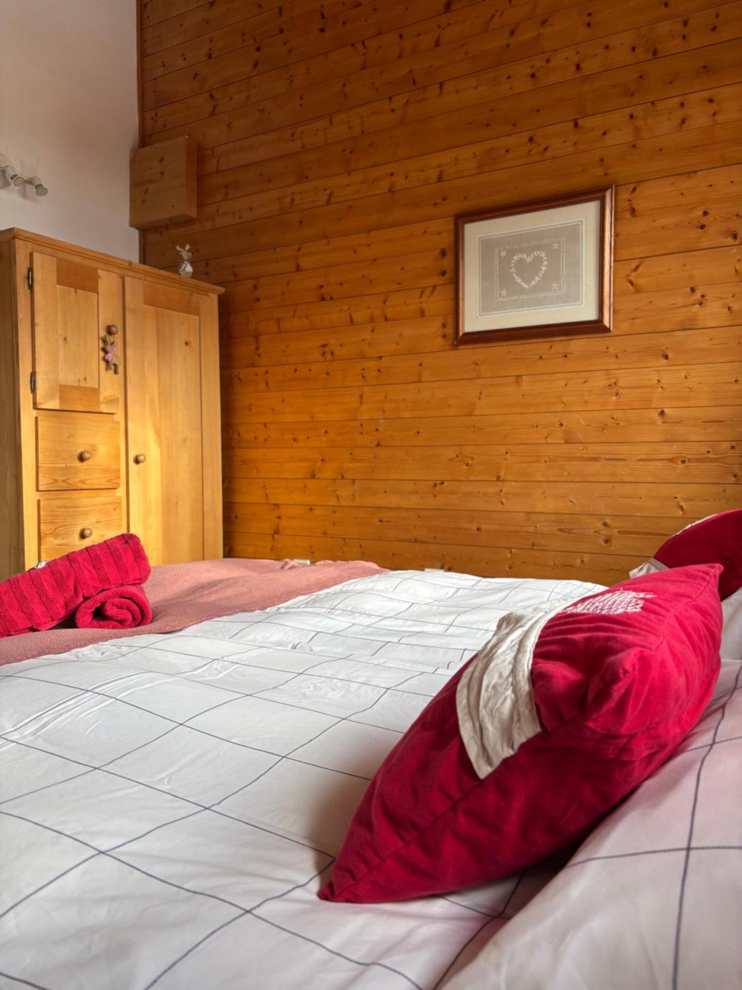 Central Hostel Châtel Exteriér fotografie
