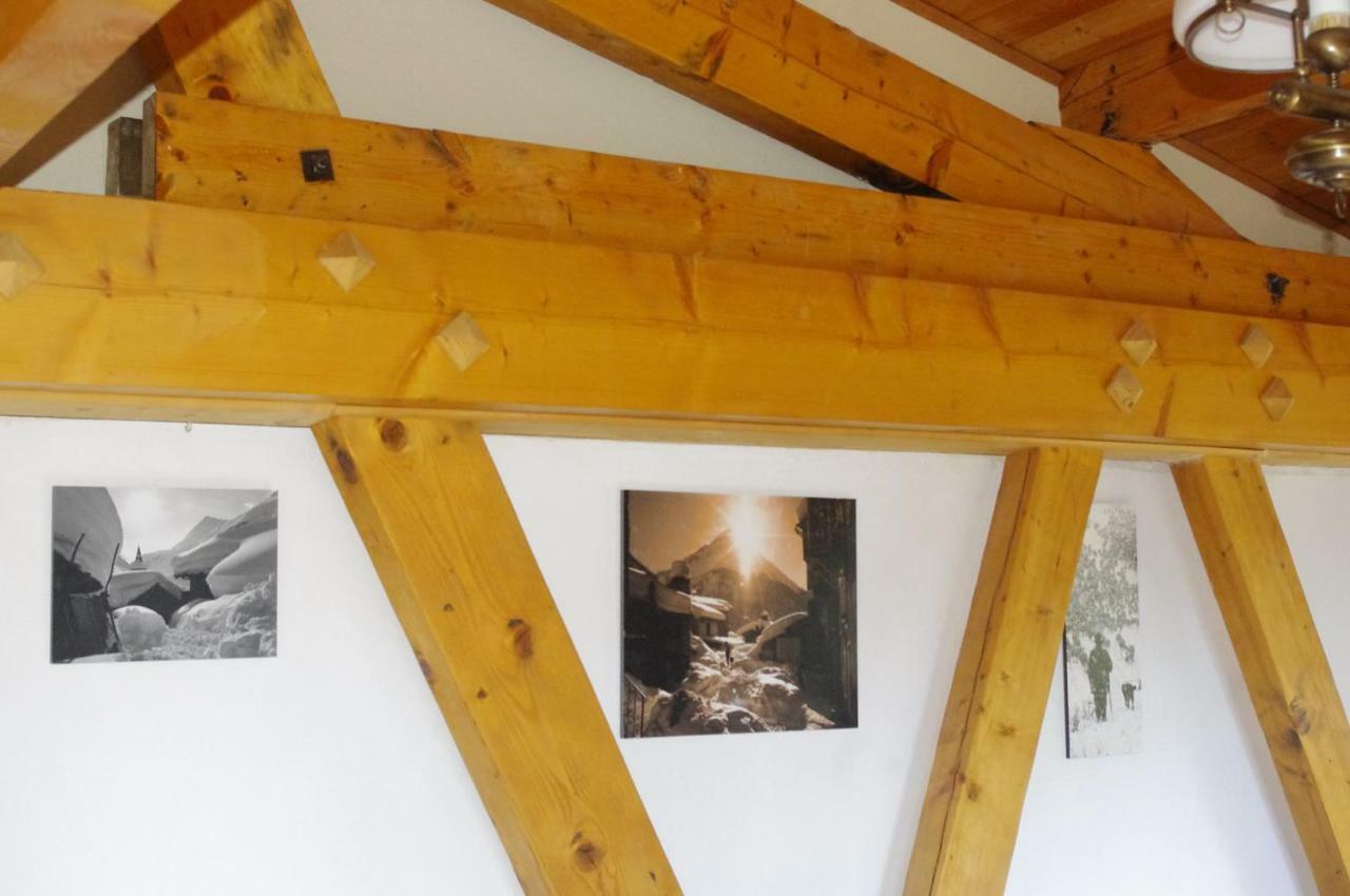Central Hostel Châtel Exteriér fotografie
